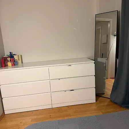 Con Cama Y Balcon Oslo